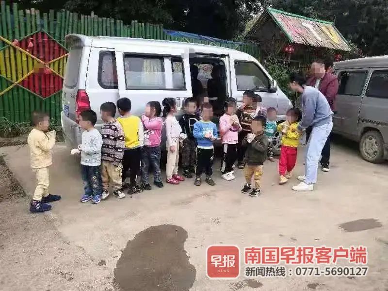 DƬ